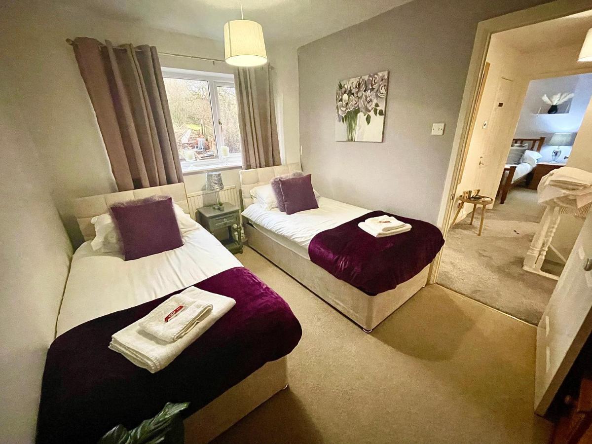 Penderi House Usk With Cymru Holidays Exterior photo