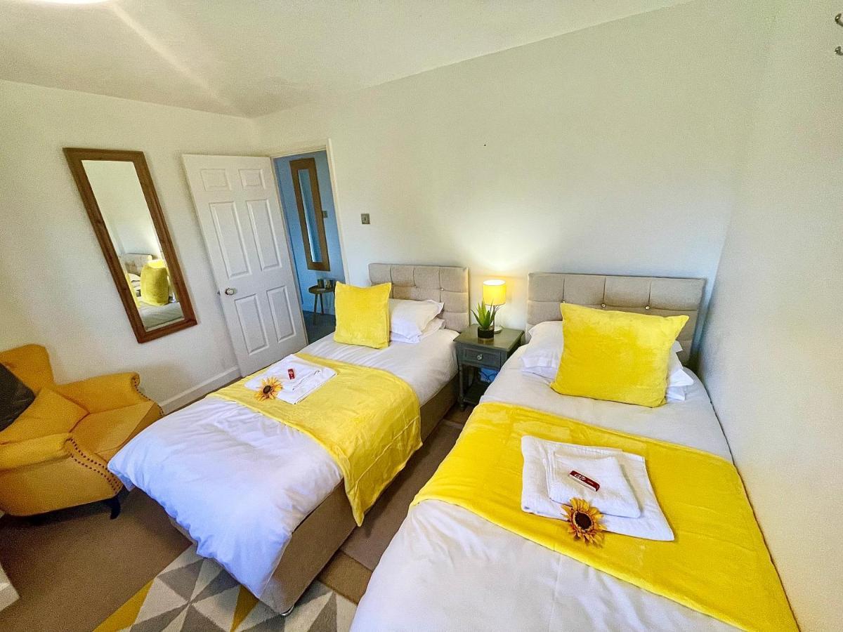 Penderi House Usk With Cymru Holidays Exterior photo